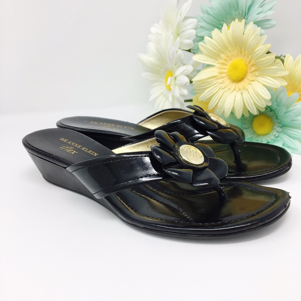 Anne Klein Iflex Sandals Flats Black & Gold Sz 7
